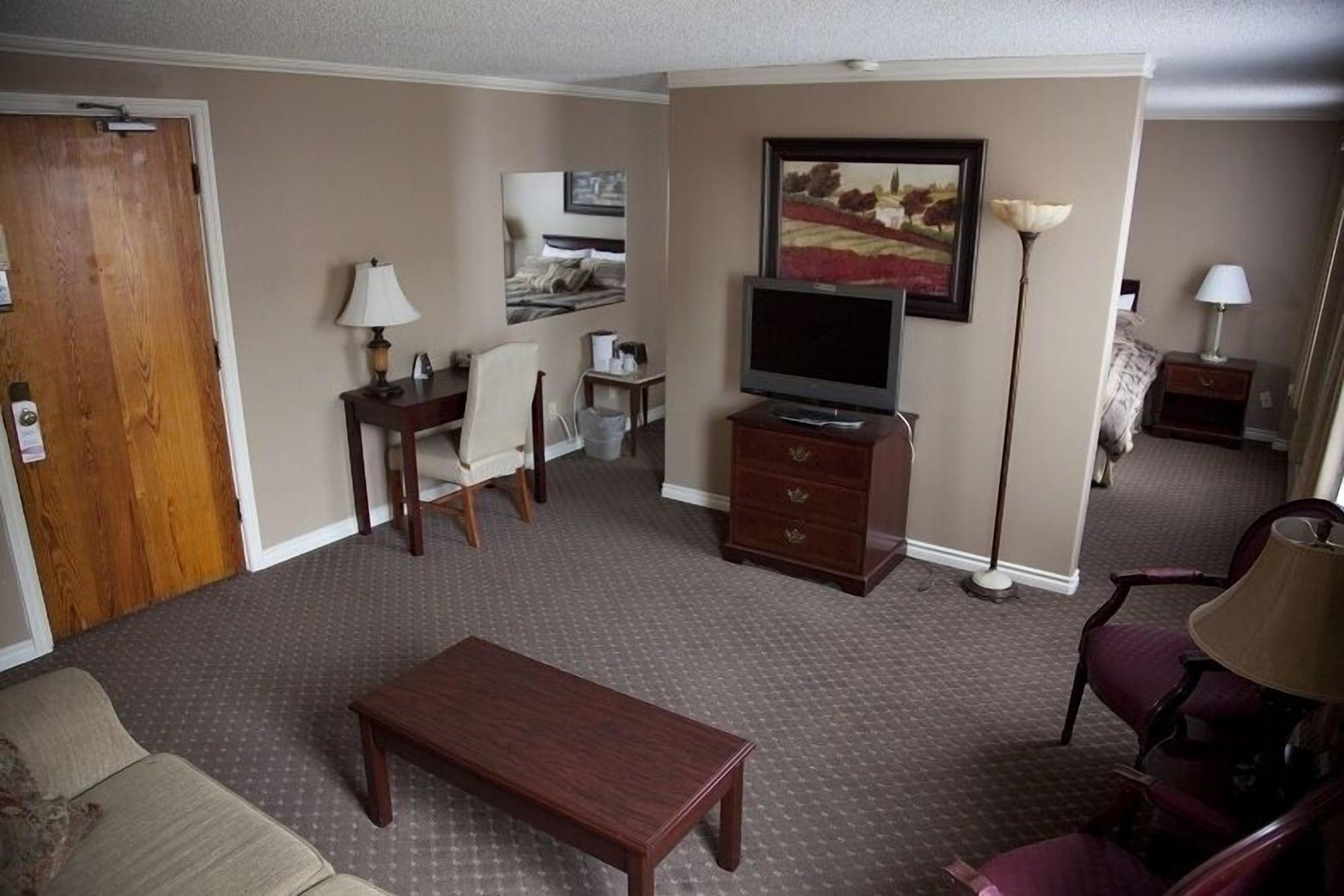 Hotel Senator Saskatoon Zewnętrze zdjęcie