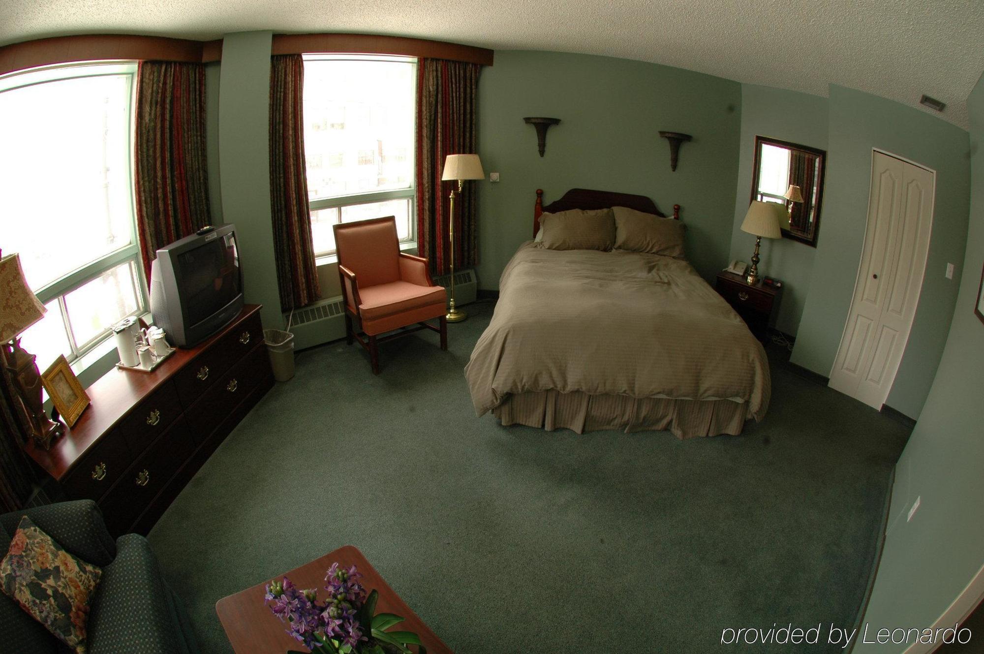 Hotel Senator Saskatoon Pokój zdjęcie