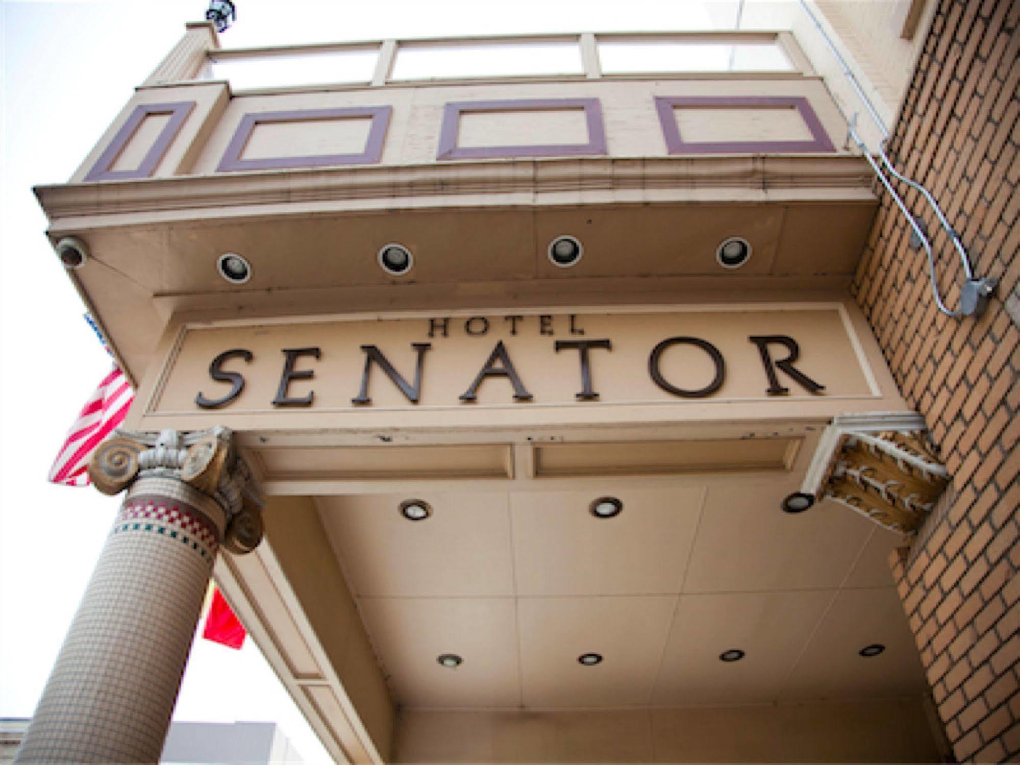 Hotel Senator Saskatoon Zewnętrze zdjęcie