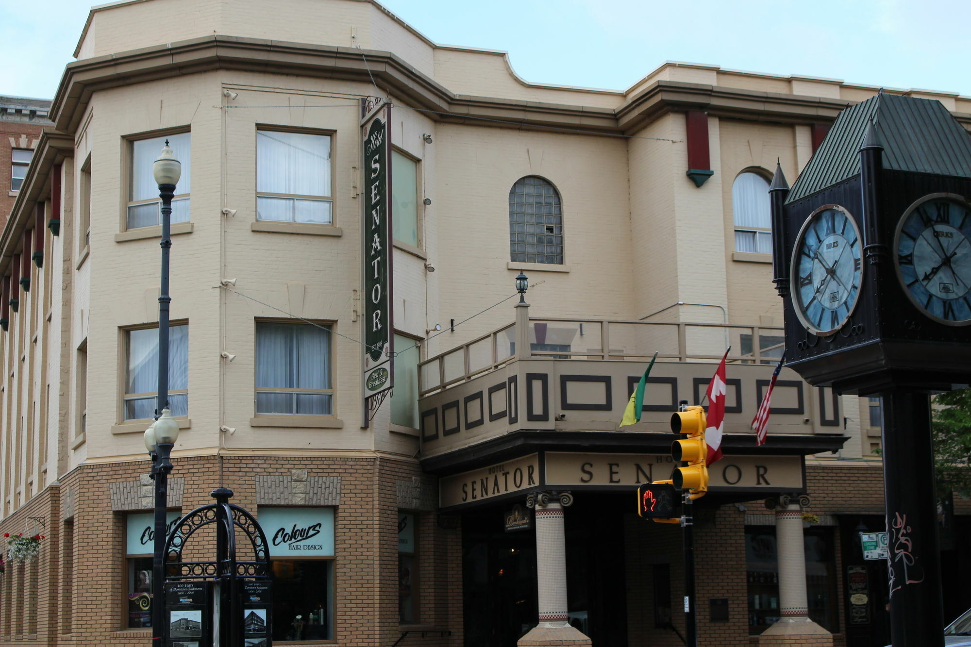 Hotel Senator Saskatoon Zewnętrze zdjęcie